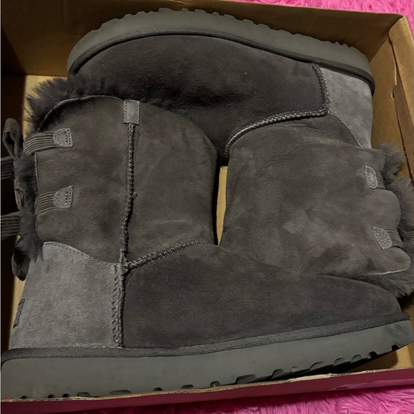 UGG Bailey Charcoal Bow Boots - Picture 2 of 9